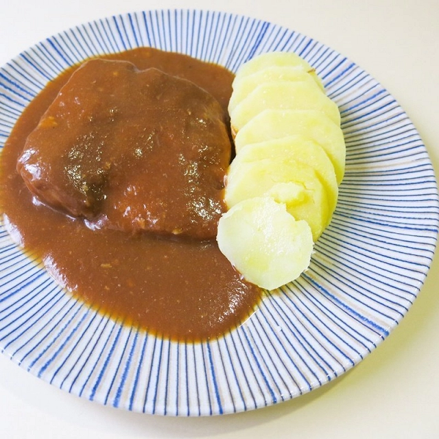 Bacalao a la vizcaina con patatas al vapor